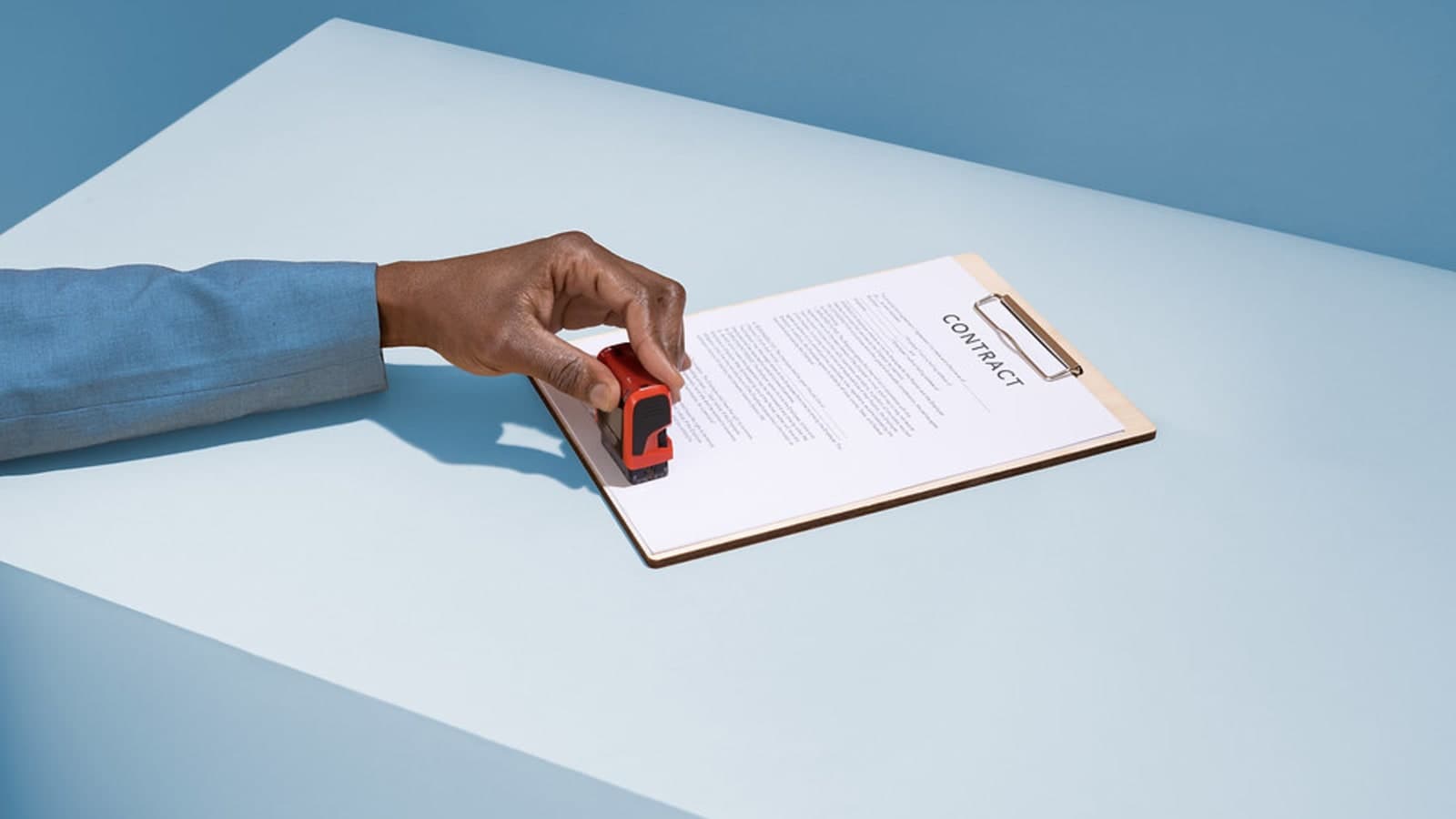 Contrato de Experiencia: Cómo Proteger a Su Empresa de los Riesgos Laborales
